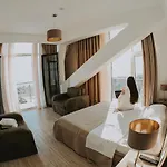 Adriatic Hotel