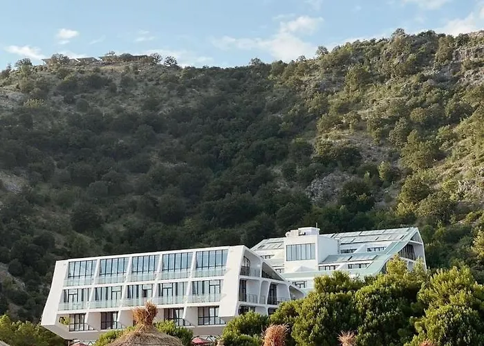 Adriatic Hotell *
